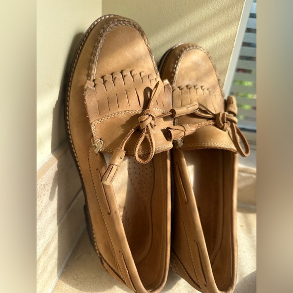Orvis Tasseled Slip On Tan Leather Loafers Excellent Condition - Picture 6 of 6